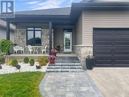 301 Wood Avenue, Smiths Falls, ON - Outdoor With Deck Patio Veranda