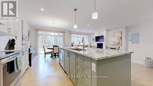 301 Wood Avenue, Smiths Falls, ON - Indoor Photo Showing Kitchen With Double Sink With Upgraded Kitchen
