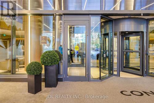 303 - 1 Concord Cityplace Way, Toronto, ON - Indoor Photo Showing Other Room