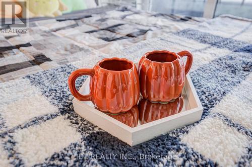 303 - 1 Concord Cityplace Way, Toronto, ON - Outdoor