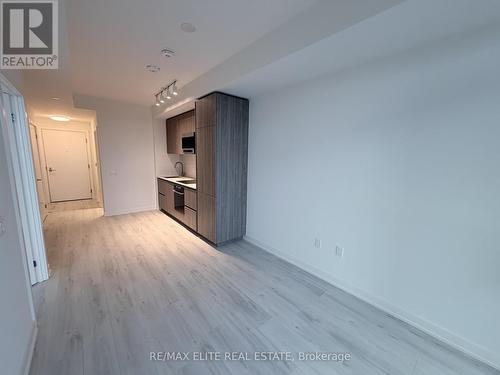 2011S - 110 Broadway Avenue, Toronto, ON - Indoor Photo Showing Other Room