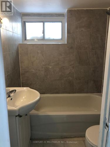 71 Clouston Avenue, Toronto, ON - Indoor Photo Showing Bathroom