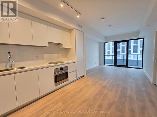 3201 - 4015 The Exchange, Mississauga, ON - Indoor Photo Showing Kitchen