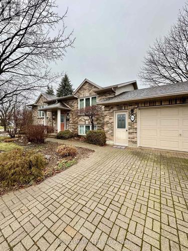 86 Glendale Drive E, Tillsonburg, ON - Outdoor