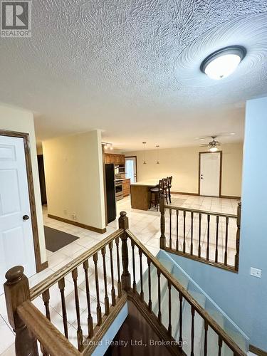 86 Glendale Drive E, Tillsonburg, ON - Indoor Photo Showing Other Room