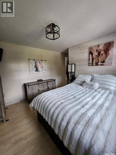 706 Grey Avenue, Grenfell, SK - Indoor Photo Showing Bedroom