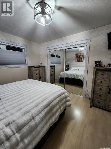 706 Grey Avenue, Grenfell, SK - Indoor Photo Showing Bedroom