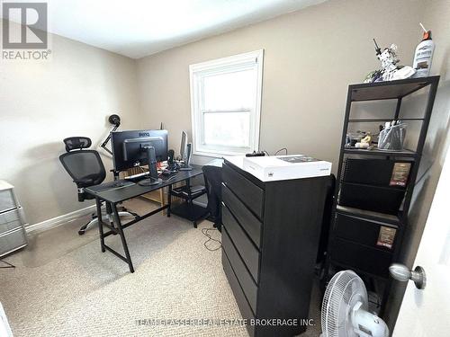 630 Victoria Street, London East (East C), ON - Indoor Photo Showing Office