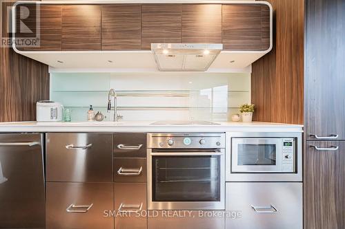 3101 - 45 Charles Street E, Toronto, ON - Indoor Photo Showing Kitchen