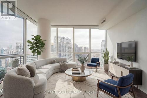 3101 - 45 Charles Street E, Toronto, ON - Indoor Photo Showing Living Room