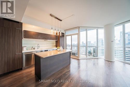 3101 - 45 Charles Street E, Toronto, ON - Indoor Photo Showing Kitchen