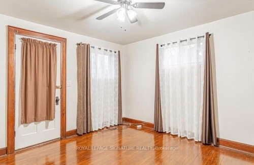 51 Fourth Street, Welland, ON - Indoor Photo Showing Other Room