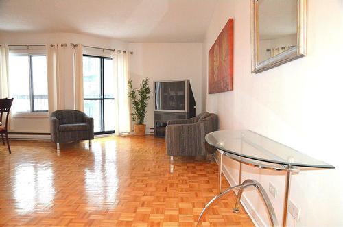 Living room - 712-3470 Rue Simpson, Montréal (Ville-Marie), QC - Indoor