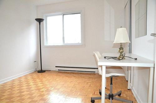 Chambre à coucher - 712-3470 Rue Simpson, Montréal (Ville-Marie), QC - Indoor