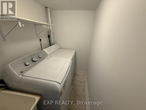 Main/Lower - 48 Estate Garden Drive, Richmond Hill, ON - Indoor Photo Showing Laundry Room