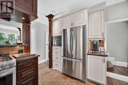 108 Owen Street, Barrie, ON - Indoor Photo Showing Kitchen