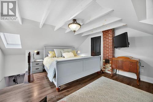 108 Owen Street, Barrie, ON - Indoor Photo Showing Bedroom