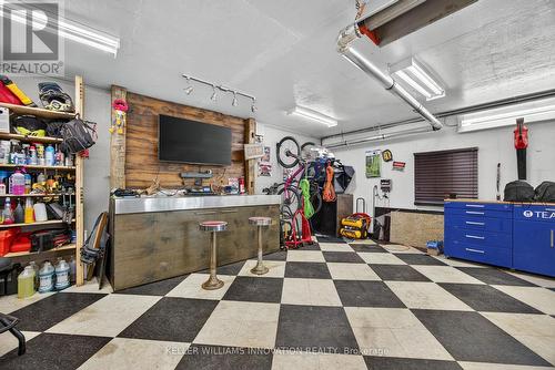 108 Owen Street, Barrie, ON - Indoor Photo Showing Garage