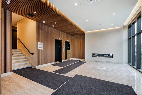 Entrée extérieure - 301-585 Av. Glengarry, Mont-Royal, QC -  Photo Showing Other Room