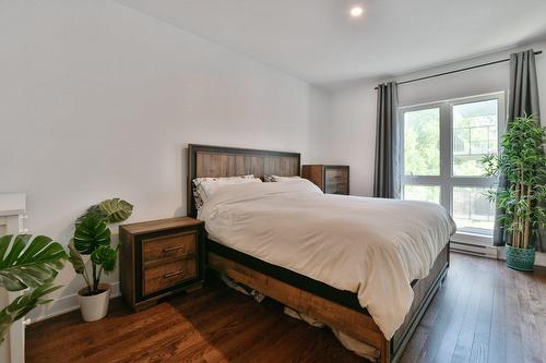 Chambre à coucher principale - 205-191 Av. Brock S., Montréal-Ouest, QC - Indoor Photo Showing Bedroom