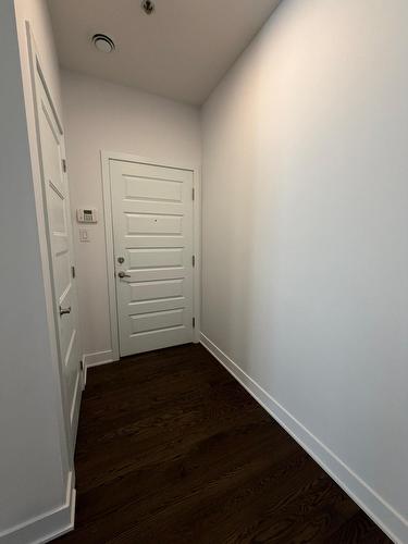 Hall - 205-191 Av. Brock S., Montréal-Ouest, QC - Indoor Photo Showing Other Room