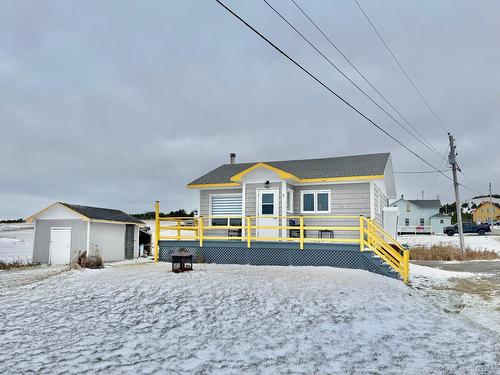 Façade - 3 Ch. Lapierre, Les Îles-De-La-Madeleine, QC - Outdoor