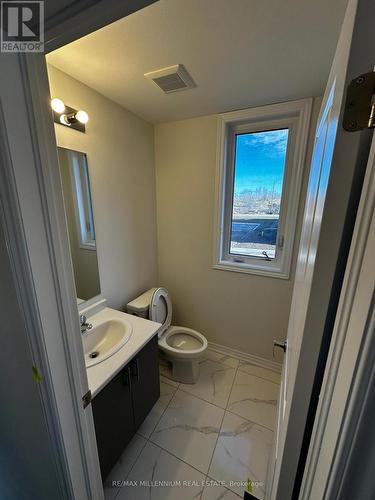 103 Watts Mews, Kawartha Lakes, ON - Indoor Photo Showing Bathroom