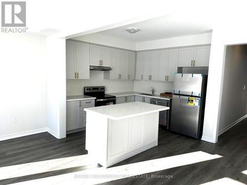 103 Watts Mews, Kawartha Lakes, ON - Indoor Photo Showing Kitchen