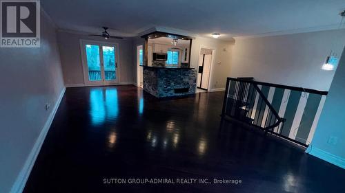 17 Law Crescent S, Richmond Hill, ON - Indoor Photo Showing Other Room