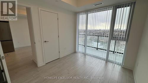 1226 - 5858 Yonge Street, Toronto, ON - Indoor Photo Showing Other Room