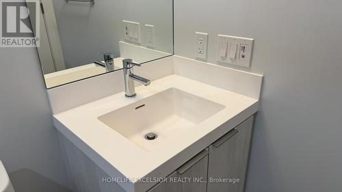 1226 - 5858 Yonge Street, Toronto, ON - Indoor Photo Showing Bathroom