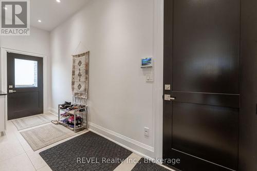 7515 Sherrilee Crescent, Niagara Falls (Brown), ON - Indoor Photo Showing Other Room