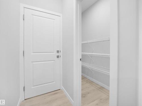 3272 Dallas Schmidt Dr Nw, Edmonton, AB - Indoor Photo Showing Other Room