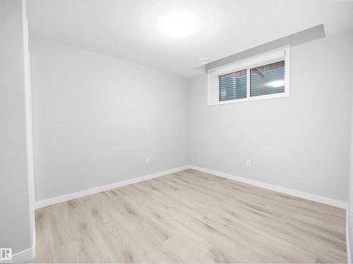 3272 Dallas Schmidt Dr Nw, Edmonton, AB - Indoor Photo Showing Other Room