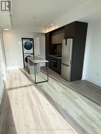 2109 - 395 SQUARE ONE DRIVE  Mississauga, ON L5B 0P6