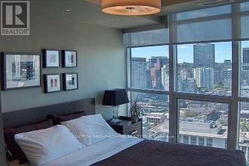 3504 - 21 Carlton Street, Toronto, ON - Indoor Photo Showing Other Room