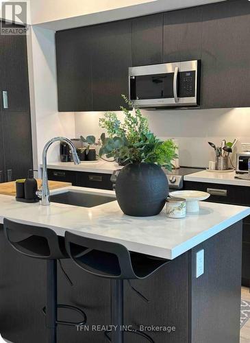 106 - 415 Sea Ray Avenue, Innisfil, ON - Indoor Photo Showing Kitchen With Upgraded Kitchen