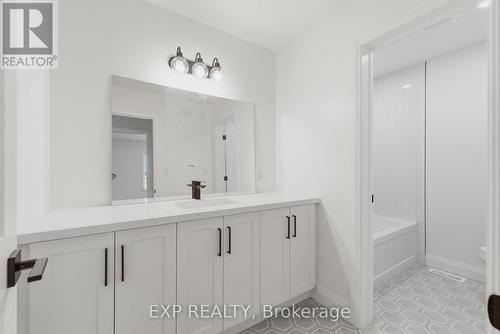 135 Pugh Street, Perth East, ON - Indoor Photo Showing Bathroom