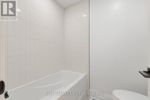 135 Pugh Street, Perth East, ON - Indoor Photo Showing Bathroom