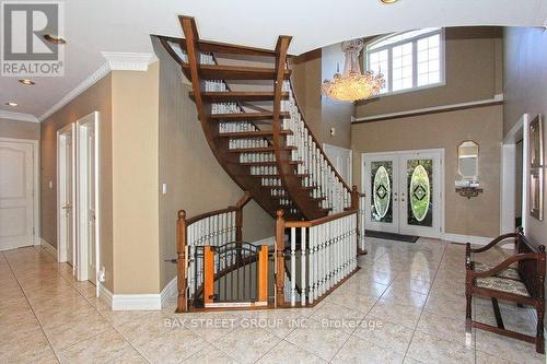 entrance - 17 Dunvegan Drive, Richmond Hill, ON - Indoor Photo Showing Other Room