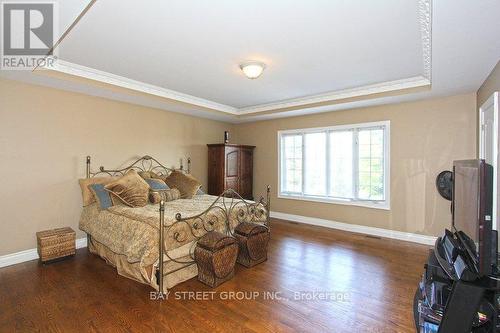 3rd bedroom - 17 Dunvegan Drive, Richmond Hill, ON - Indoor Photo Showing Bedroom