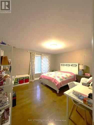 4th bedroom - 17 Dunvegan Drive, Richmond Hill, ON - Indoor Photo Showing Bedroom