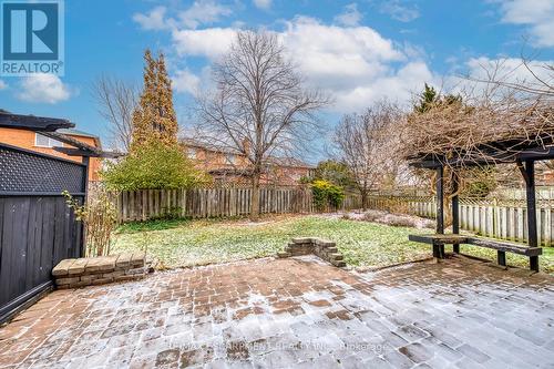 2161 Grenville Drive, Oakville, ON - Outdoor