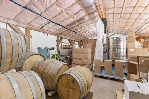 Commerce - 136 Rg Grand-Sabrevois, Sainte-Anne-De-Sabrevois, QC - Indoor Photo Showing Other Room