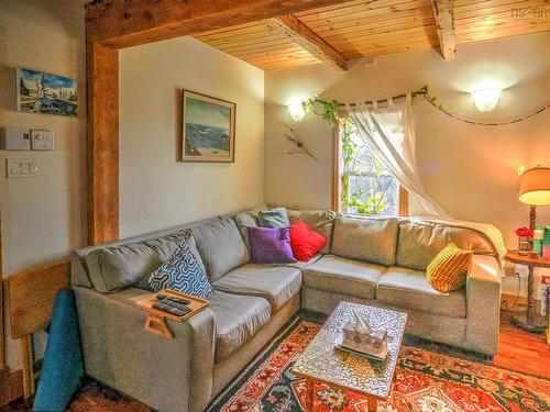 7056 Highway 329, East River Point, NS 