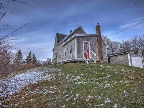 7056 Highway 329, East River Point, NS 