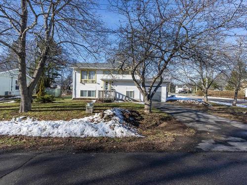 15 Acadia Street, Middleton, NS 