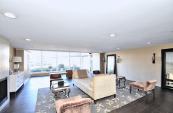 1208-7811 Yonge Street  Markham, ON L3T 4S3