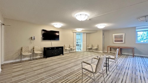 1208-7811 Yonge Street, Markham, ON - Indoor