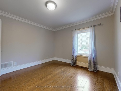 73 Buttonwood Avenue, Toronto, ON - Indoor Photo Showing Other Room